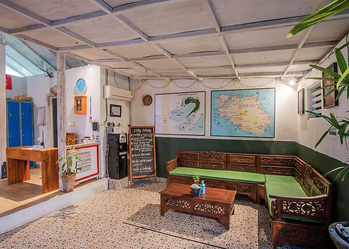 221 Garden منتزه العطل نوسا ليمبونغان
